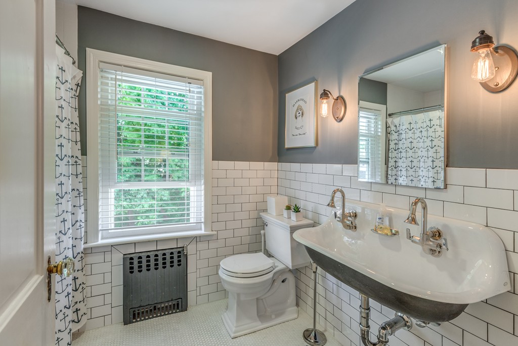 13 Pickwick Road Marblehead, MA 01945 - Photo 24 of 30