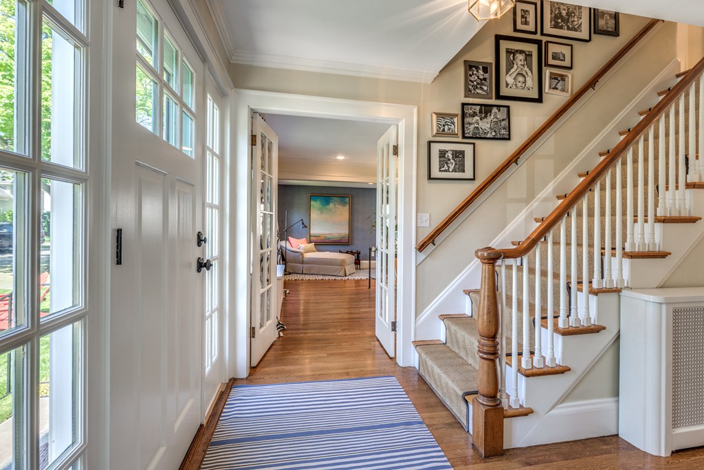 13 Pickwick Road Marblehead, MA 01945 - Photo 4 of 30