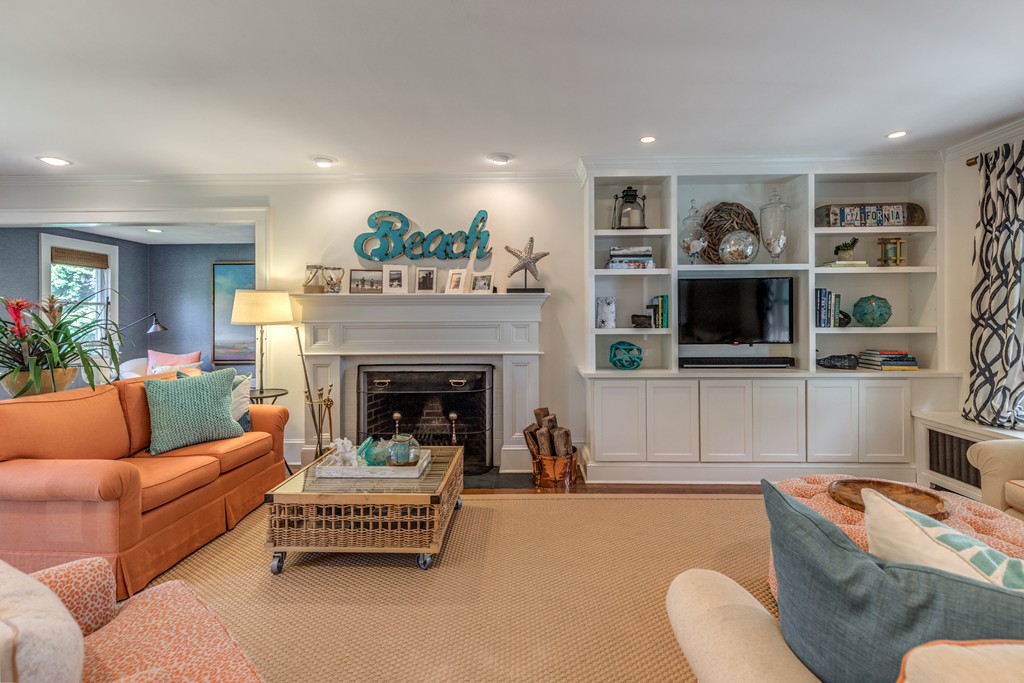 13 Pickwick Road Marblehead, MA 01945 - Photo 8 of 30