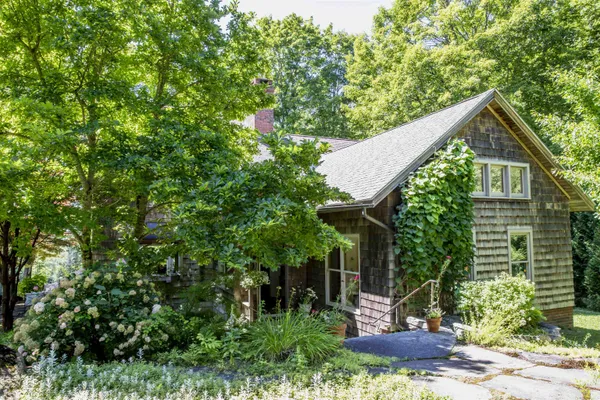 $945,000 | 51 Dusty Ridge Road, Putney, VT 05346