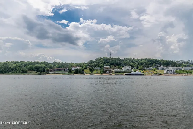 $4,250 | 2 Via Ripa, Unit 1, Sea Bright, NJ 07760