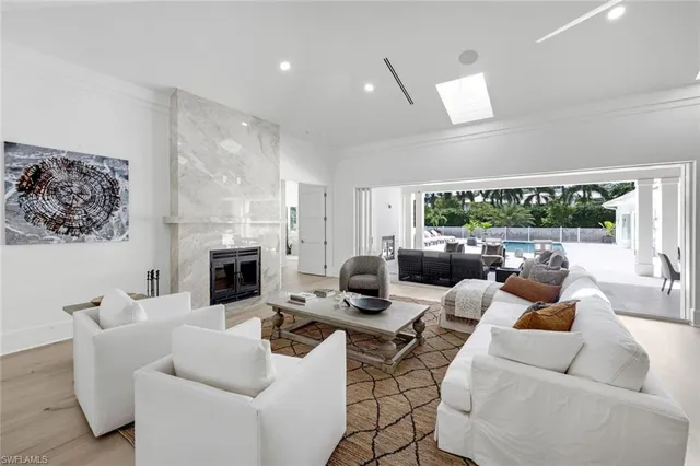 $5,699,000 | 3136 Ravenna Avenue, Naples, FL 34120