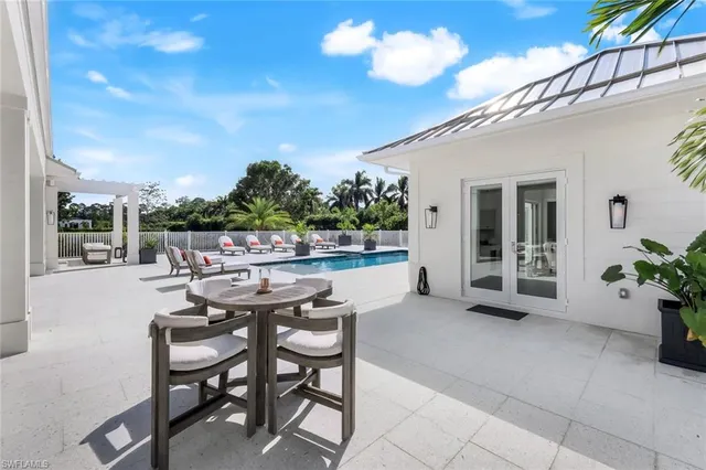$5,699,000 | 3136 Ravenna Avenue, Naples, FL 34120