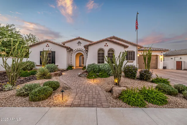 $1,249,000 | 7588 South Peppertree Drive, Gilbert, AZ 85298