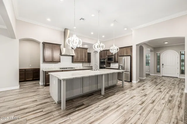 $1,249,000 | 7588 South Peppertree Drive, Gilbert, AZ 85298