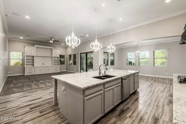 $1,249,000 | 7588 South Peppertree Drive, Gilbert, AZ 85298