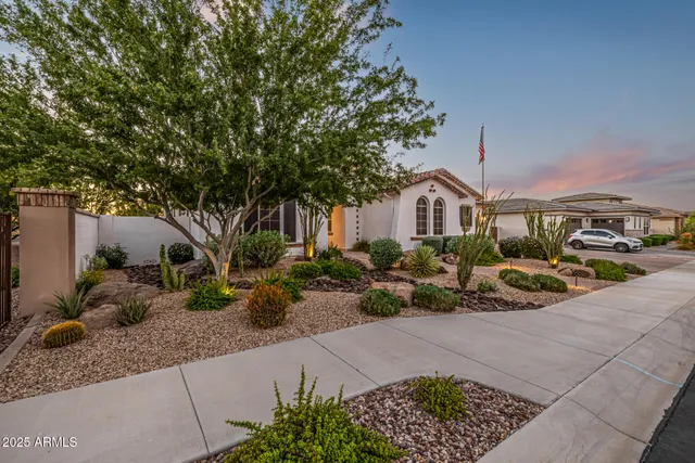 $1,249,000 | 7588 South Peppertree Drive, Gilbert, AZ 85298