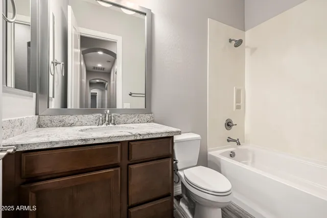 $1,249,000 | 7588 South Peppertree Drive, Gilbert, AZ 85298