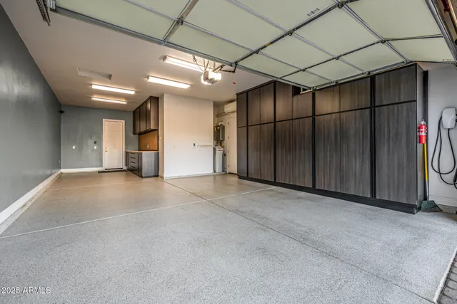 $1,249,000 | 7588 South Peppertree Drive, Gilbert, AZ 85298