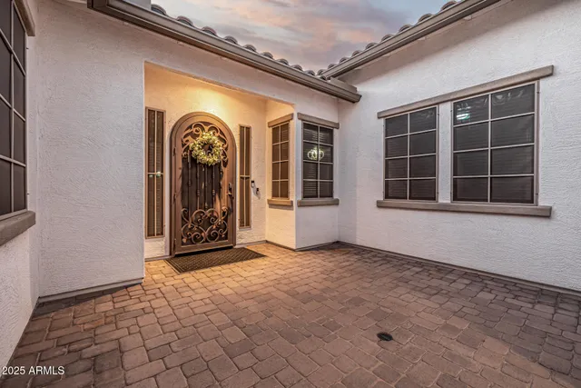 $1,249,000 | 7588 South Peppertree Drive, Gilbert, AZ 85298