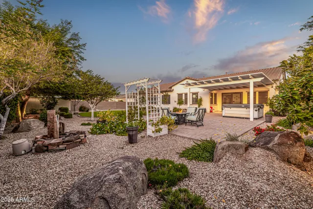 $1,249,000 | 7588 South Peppertree Drive, Gilbert, AZ 85298