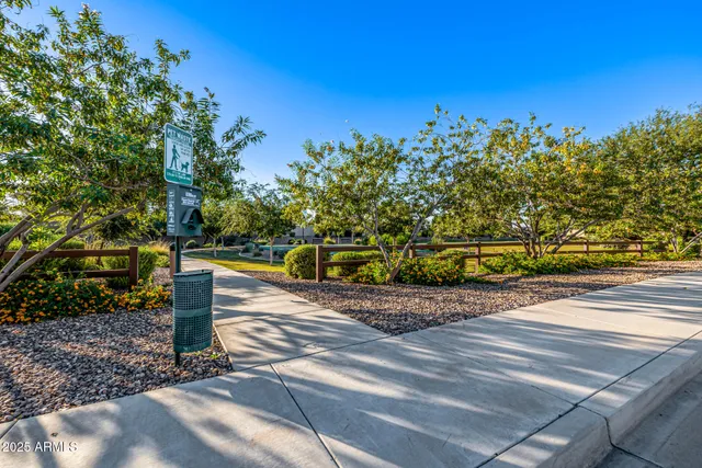 $1,249,000 | 7588 South Peppertree Drive, Gilbert, AZ 85298