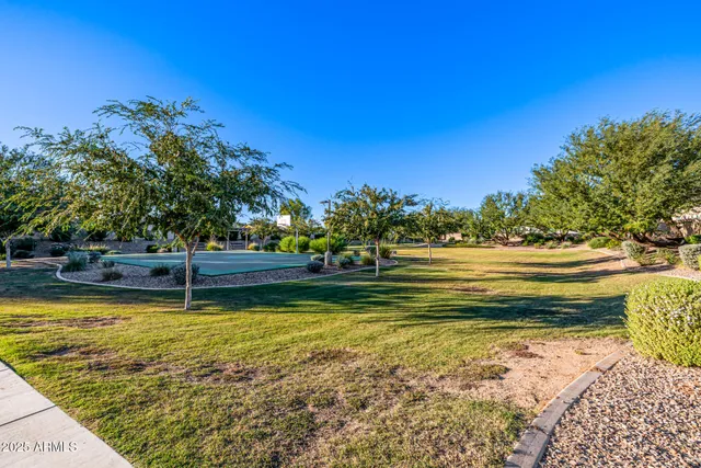 $1,249,000 | 7588 South Peppertree Drive, Gilbert, AZ 85298