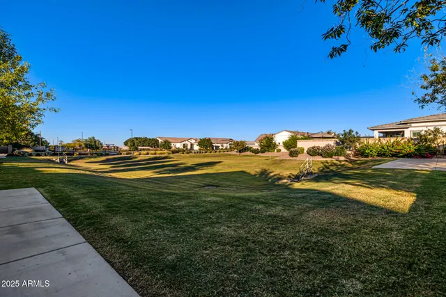 $1,249,000 | 7588 South Peppertree Drive, Gilbert, AZ 85298