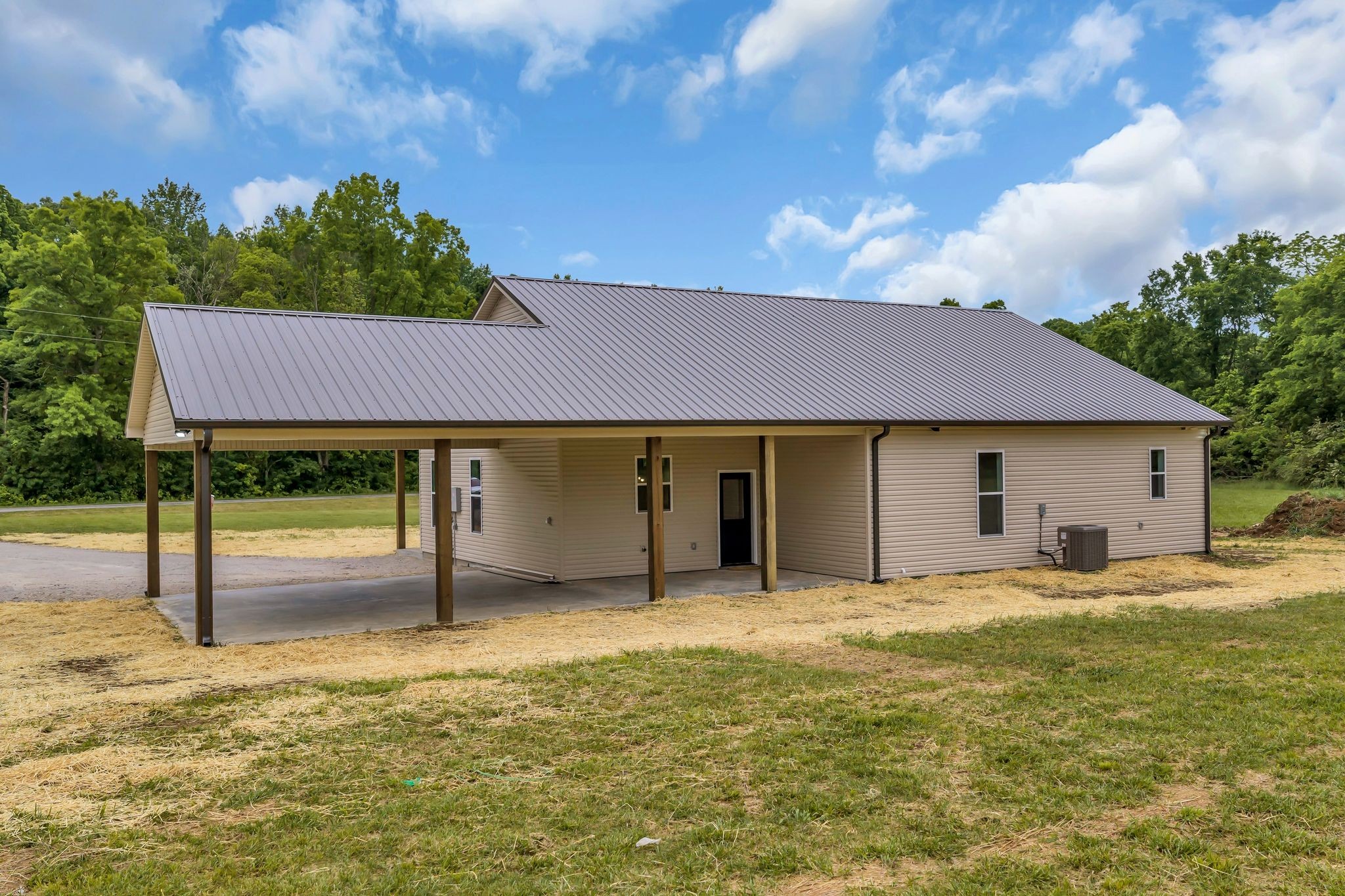 682 East Piney Road Dickson, TN 37055 - Photo 32 of 35
