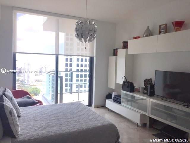 68 Southeast 6th Street, Unit 2007 Miami, FL 33131 - Photo 7 of 7
