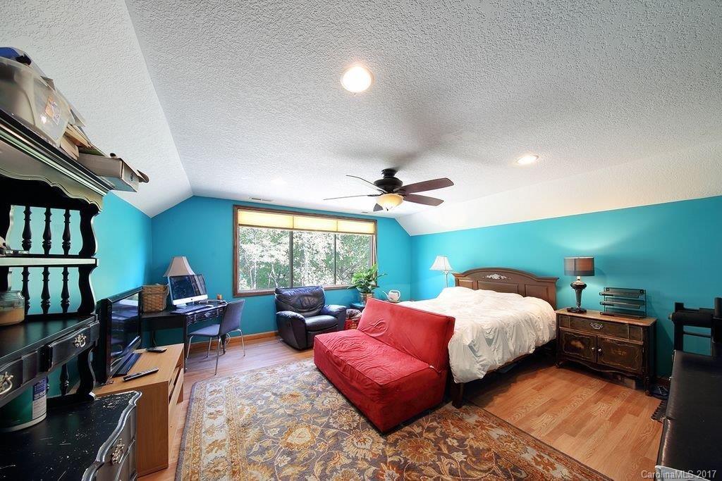 16 Weldon Way Fairview, NC 28730 - Photo 14 of 24 Gallery Image 14