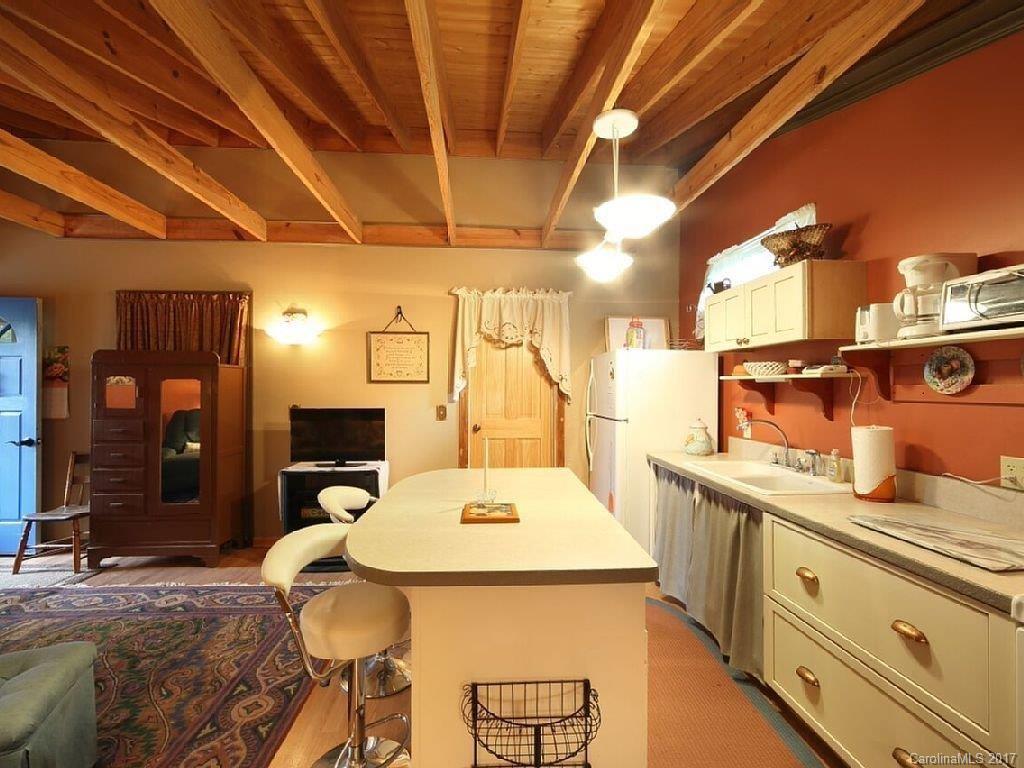 16 Weldon Way Fairview, NC 28730 - Photo 3 of 24 Gallery Image 3