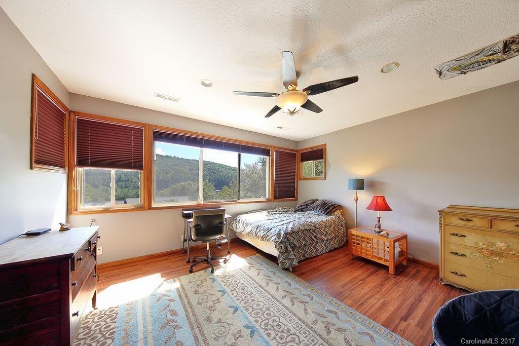 16 Weldon Way Fairview, NC 28730 - Photo 8 of 24 Gallery Image 8
