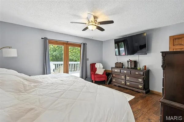 $550,000 | 190 Whispering Pines Estate, St. Clair, MO 63077