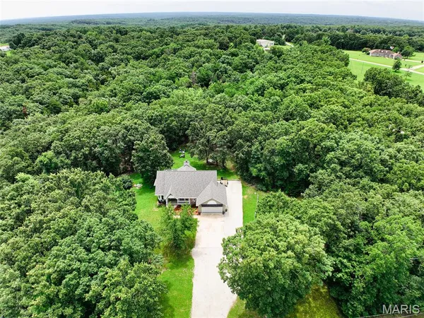 $550,000 | 190 Whispering Pines Estate, St. Clair, MO 63077