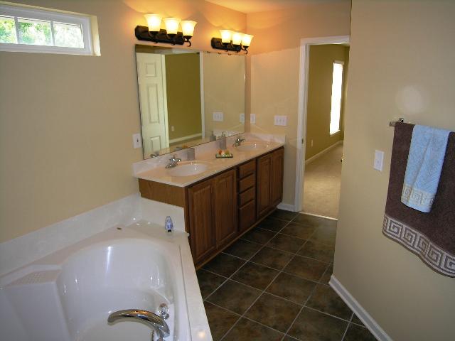 109 Ridgeleigh Way Simpsonville, SC 29681 - Photo 10 of 21 Gallery Image 10