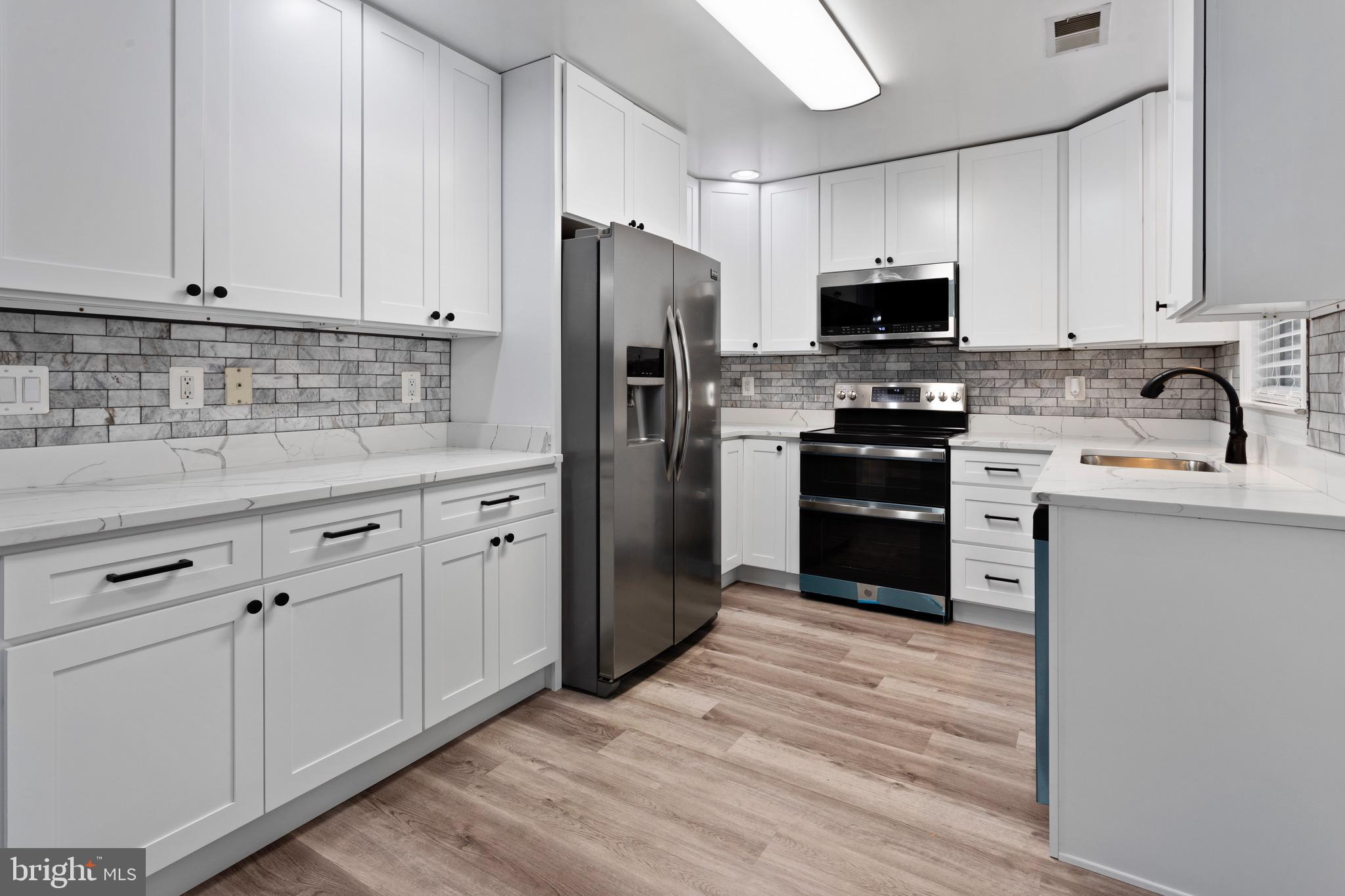 6107 Drum Point Road Deale, MD 20751 - Photo 14 of 60