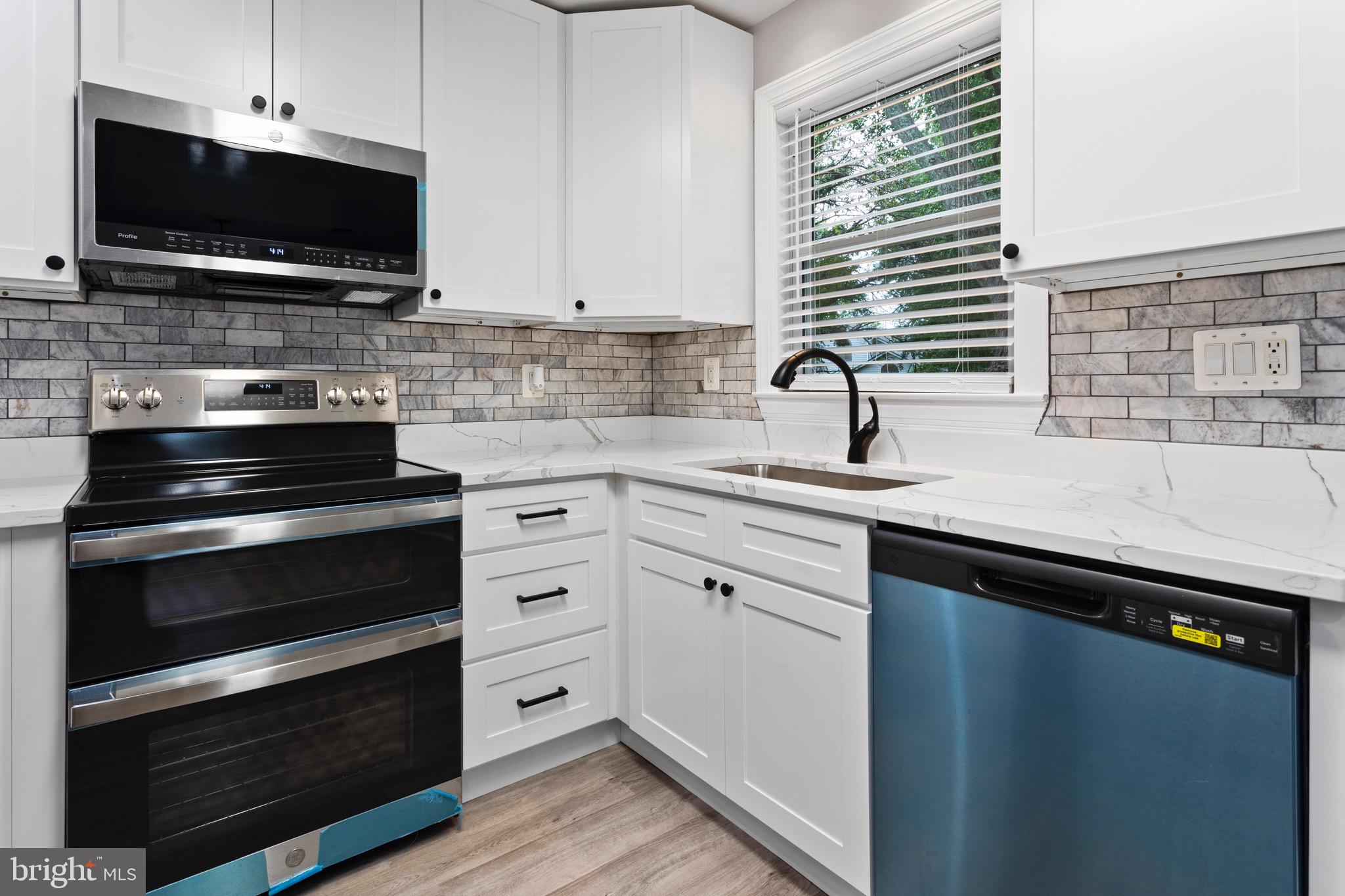 6107 Drum Point Road Deale, MD 20751 - Photo 17 of 60