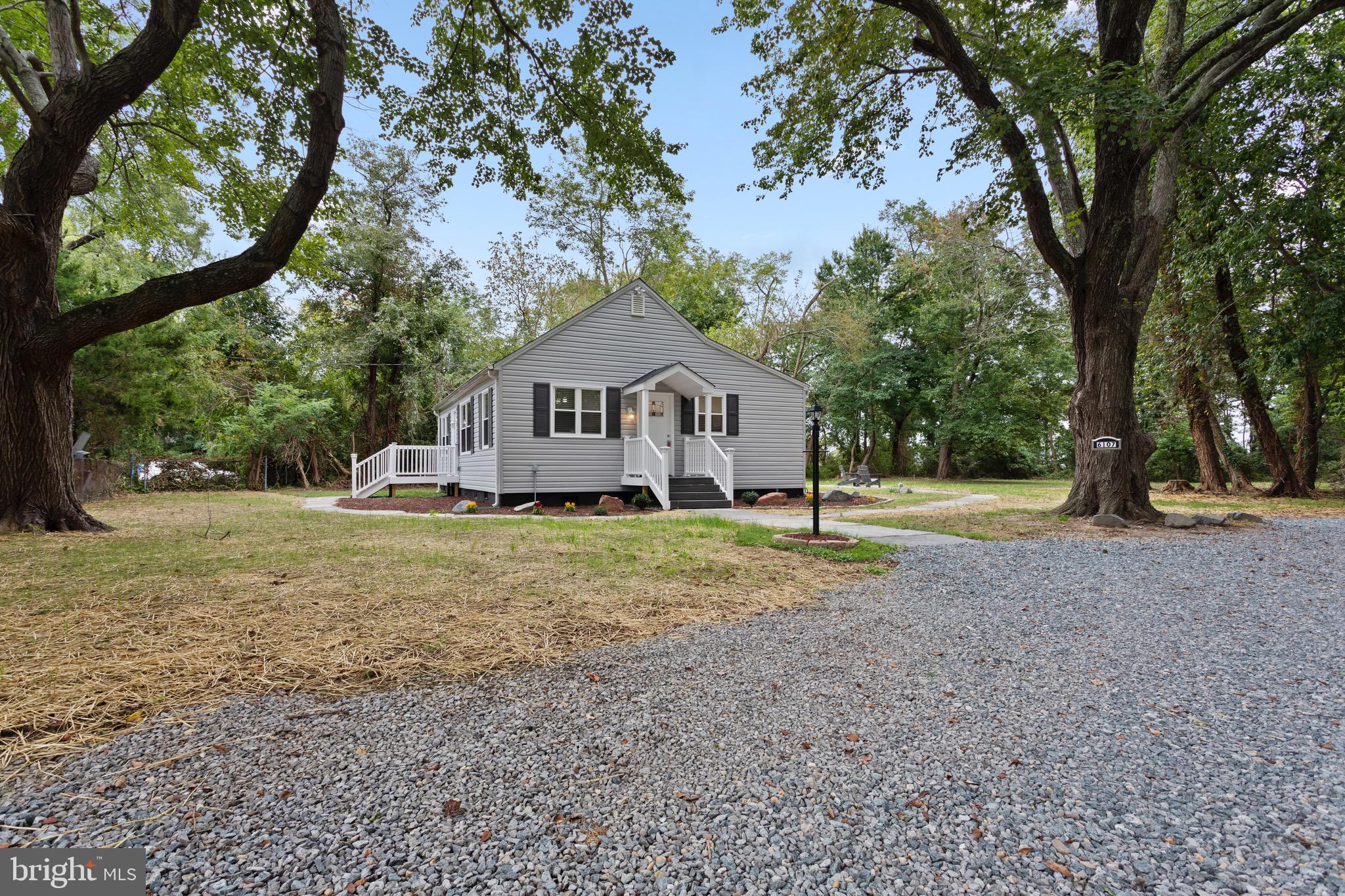 6107 Drum Point Road Deale, MD 20751 - Photo 3 of 60