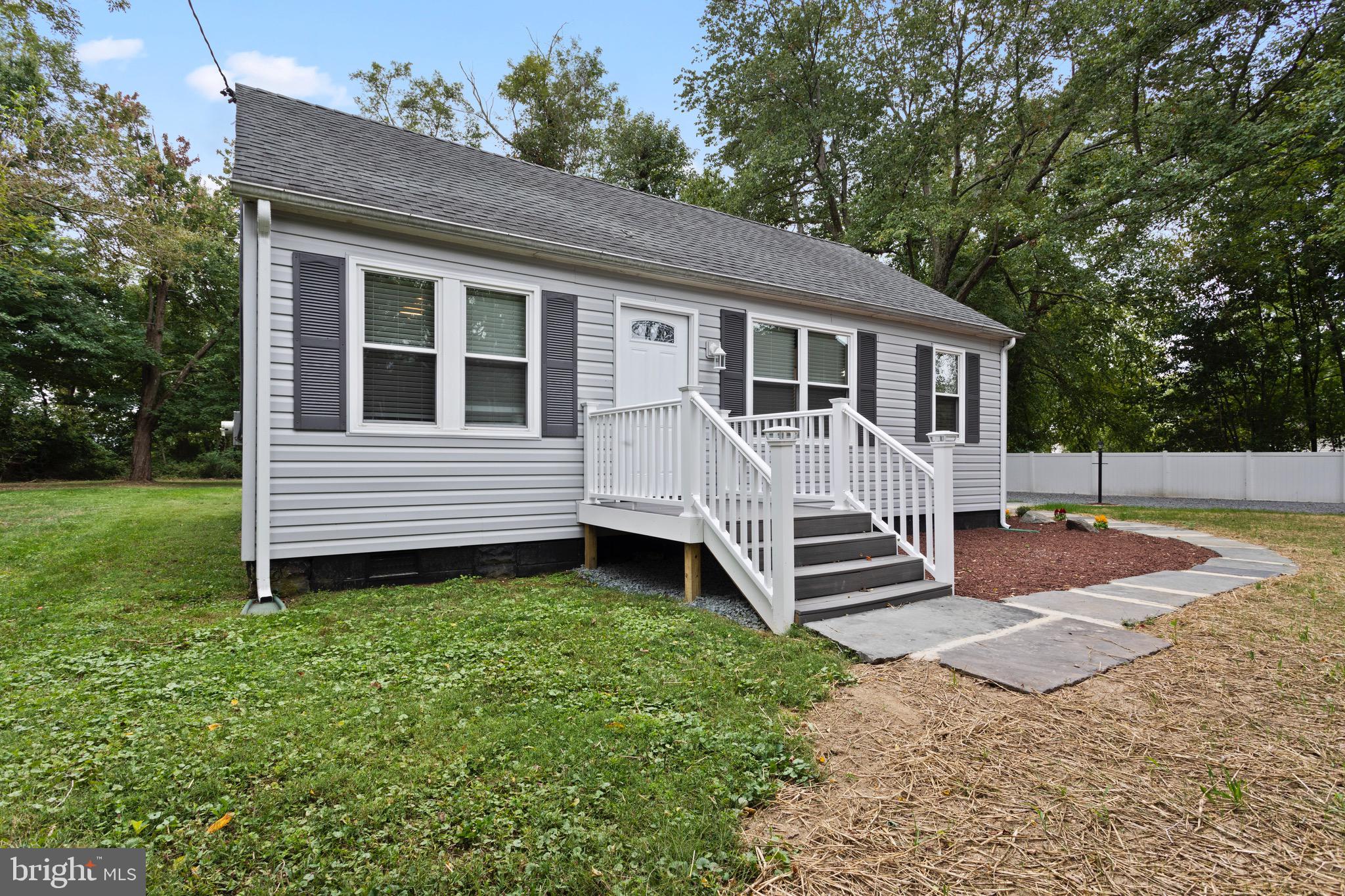 6107 Drum Point Road Deale, MD 20751 - Photo 9 of 60