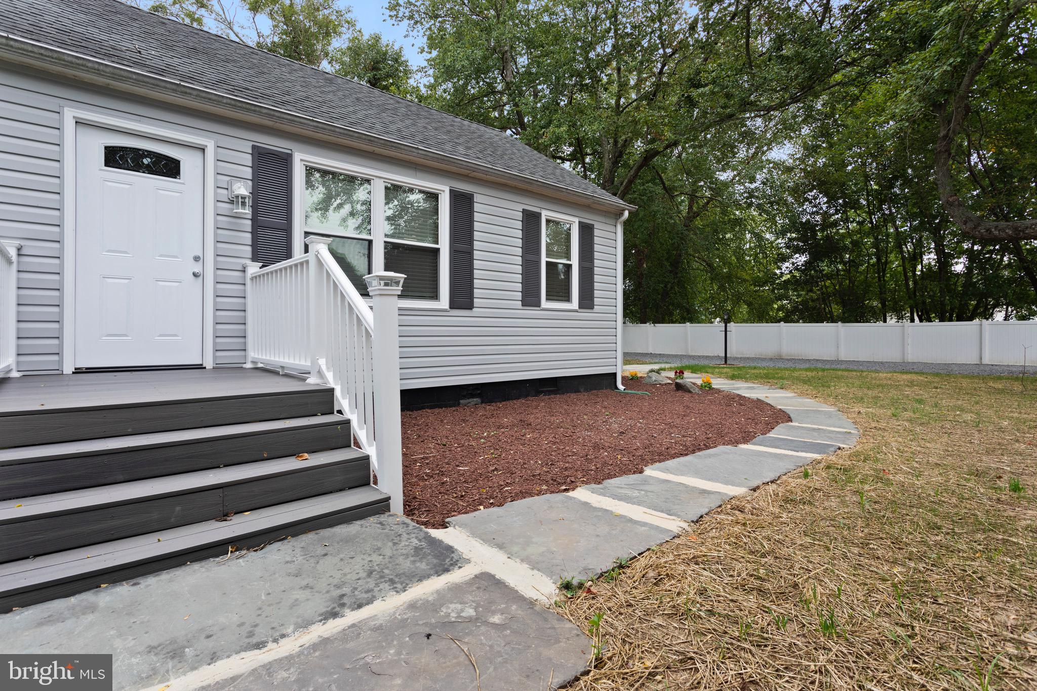 6107 Drum Point Road Deale, MD 20751 - Photo 10 of 60