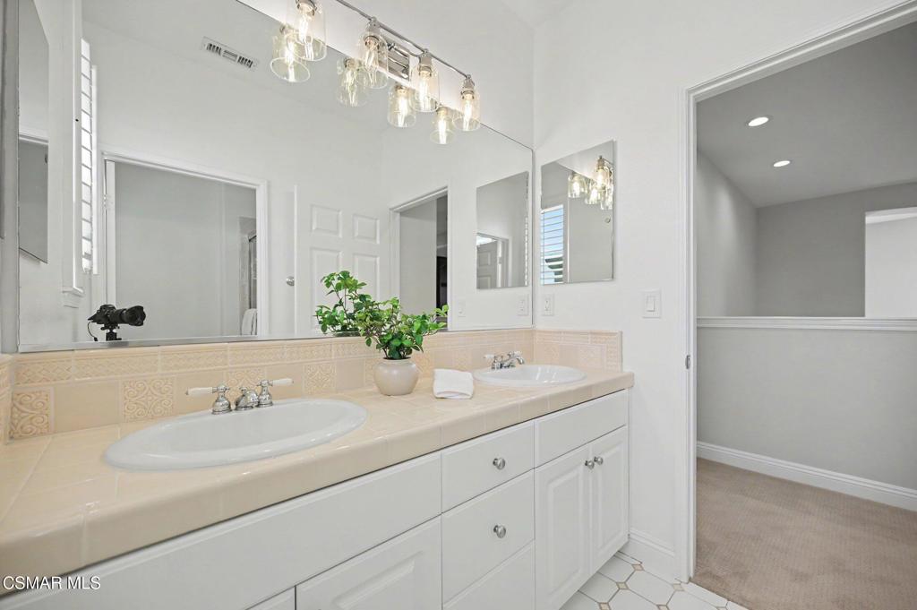 20800 Sardinia Way Porter Ranch, CA 91326 - Photo 39 of 57