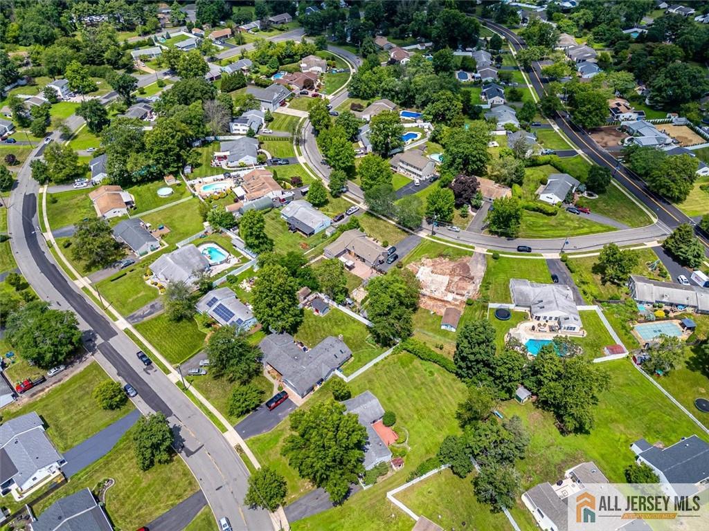48 Kendall Road Kendall Park, NJ 08824 - Photo 22 of 25 Gallery Image 22