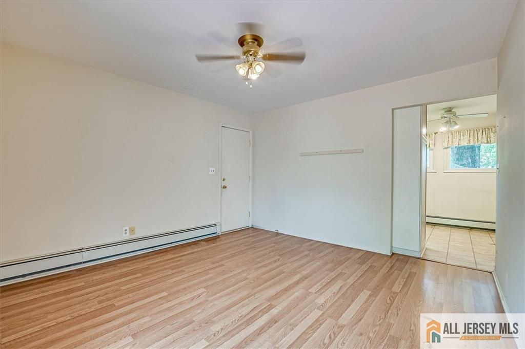 48 Kendall Road Kendall Park, NJ 08824 - Photo 6 of 25 Gallery Image 6