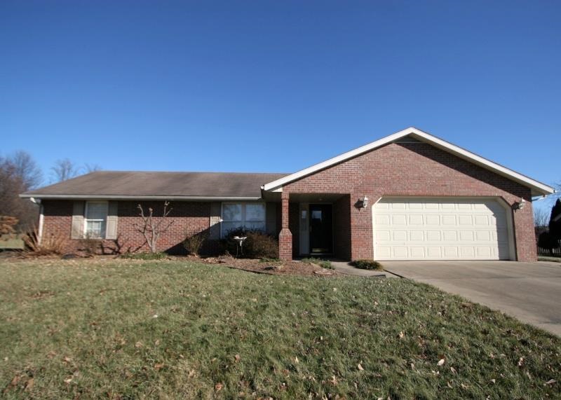 376 Ridgewood Lane Jasper, IN 47546 - Photo 2 of 18 Gallery Image 2