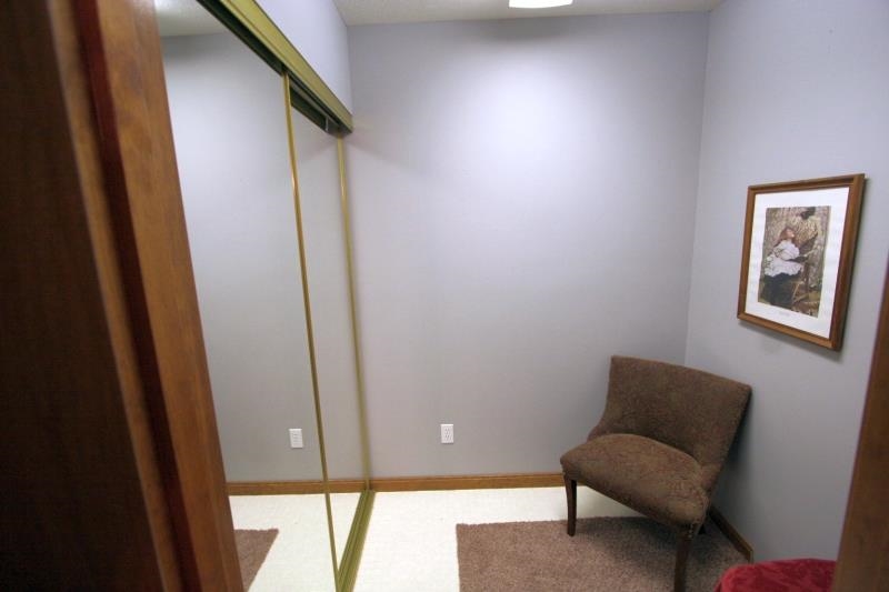 376 Ridgewood Lane Jasper, IN 47546 - Photo 12 of 18 Gallery Image 12