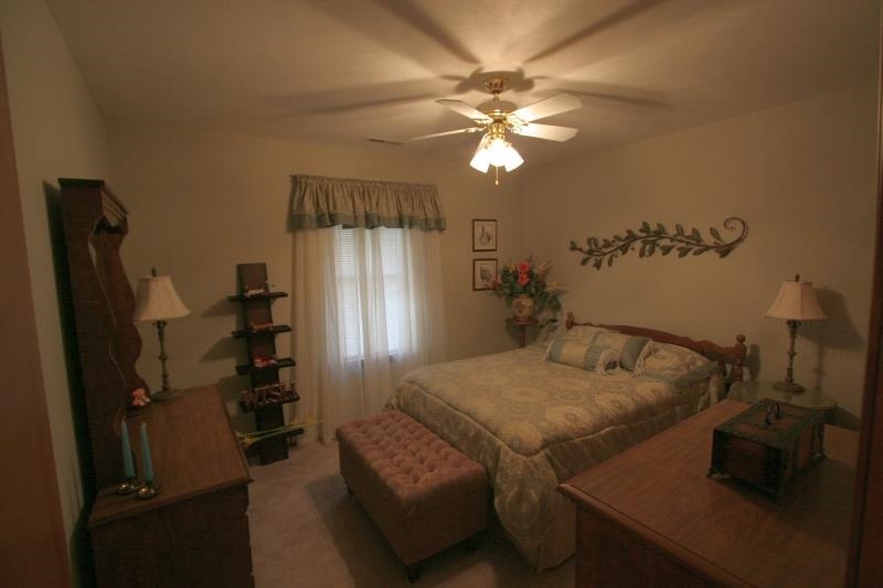 376 Ridgewood Lane Jasper, IN 47546 - Photo 13 of 18 Gallery Image 13