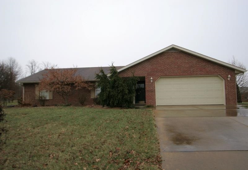 376 Ridgewood Lane Jasper, IN 47546 - Photo 3 of 18 Gallery Image 3