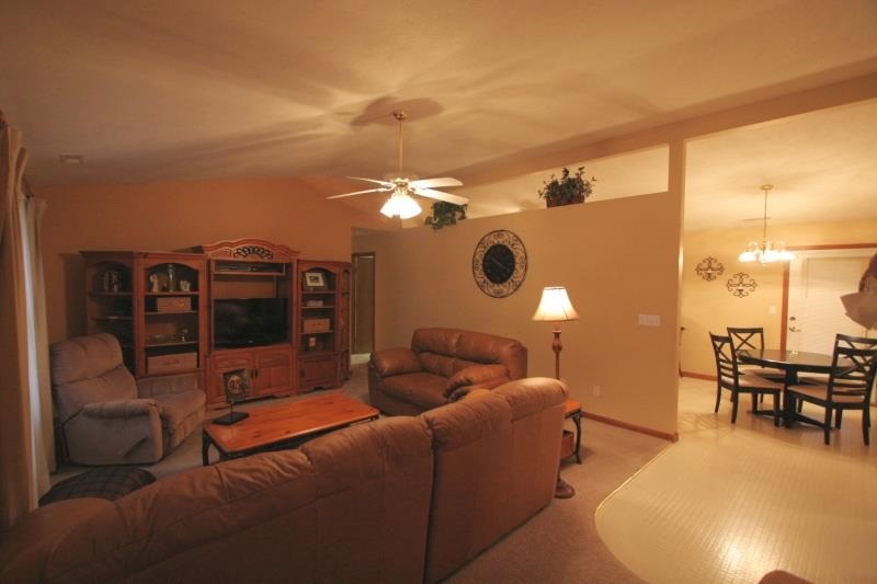 376 Ridgewood Lane Jasper, IN 47546 - Photo 6 of 18 Gallery Image 6
