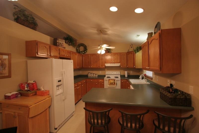 376 Ridgewood Lane Jasper, IN 47546 - Photo 8 of 18 Gallery Image 8