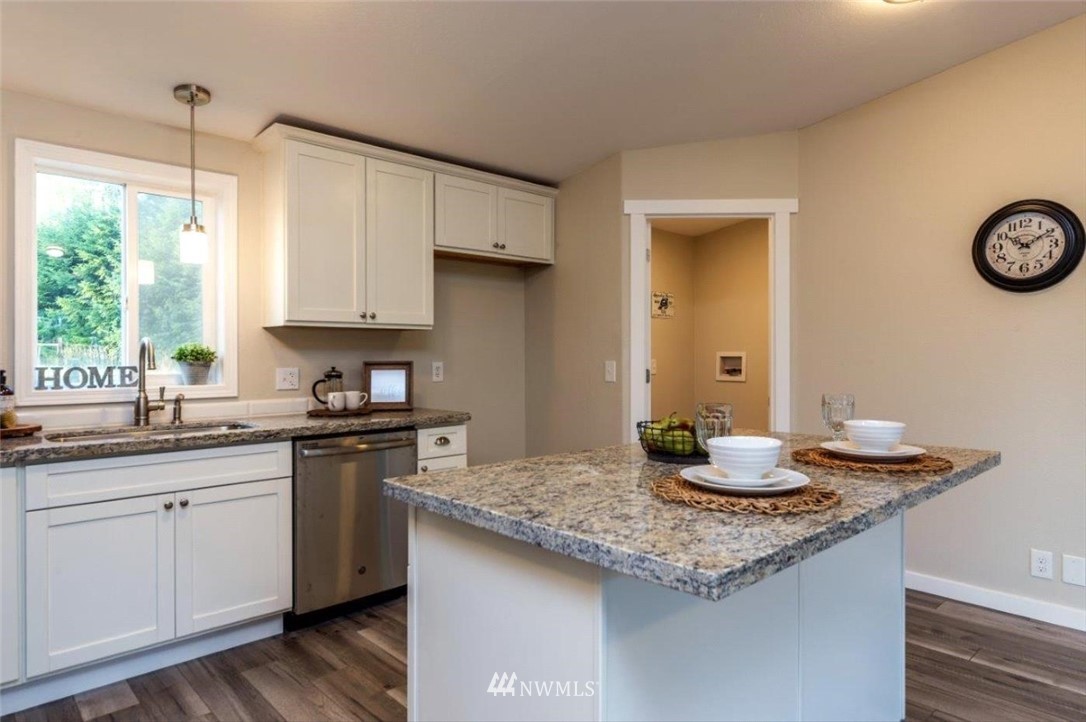 17217 Hound Dog Lane Southwest Rochester, WA 98579 - Photo 8 of 25 Gallery Image 8