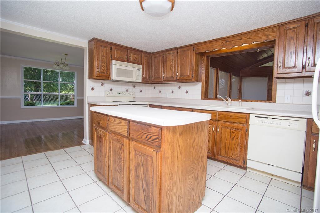 62 Ridgeview Drive Marion, NC 28752 - Photo 18 of 24 Gallery Image 18