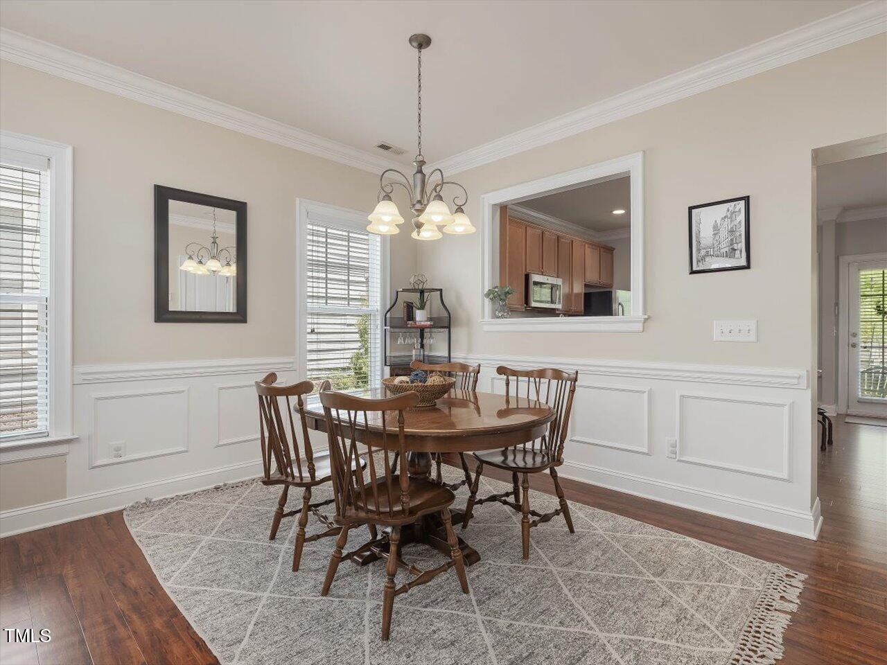 7712 ACC Boulevard Raleigh, NC 27617 - Photo 11 of 38 15-Dining