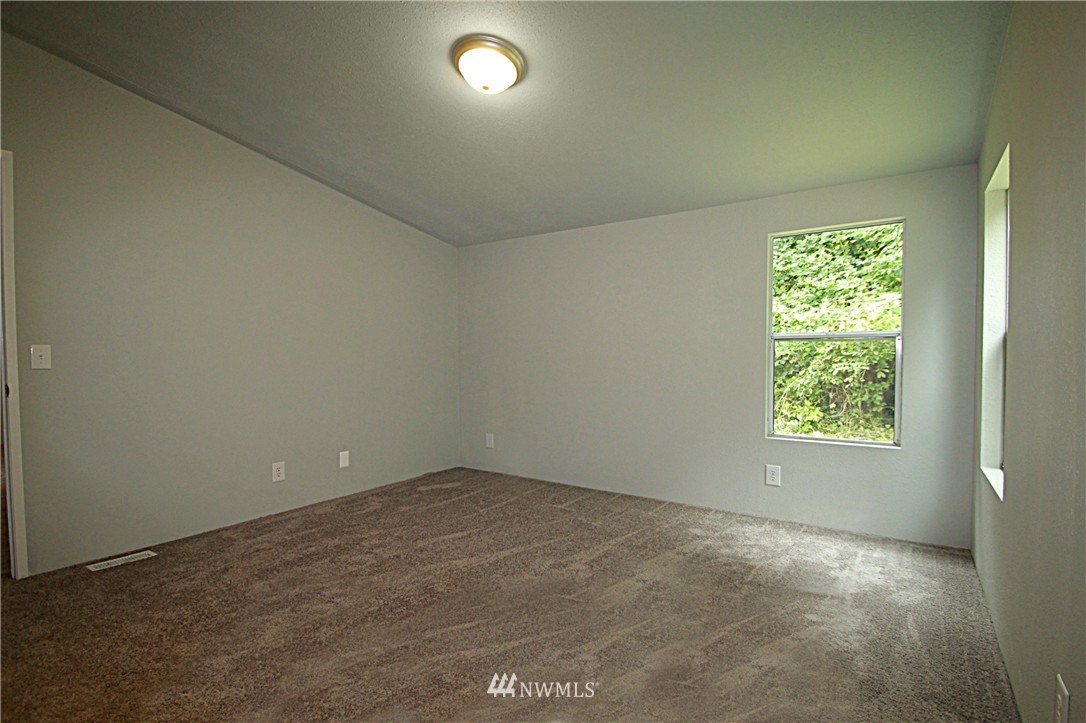 3815 Southeast Horstman Road Port Orchard, WA 98366 - Photo 13 of 24 Gallery Image 13