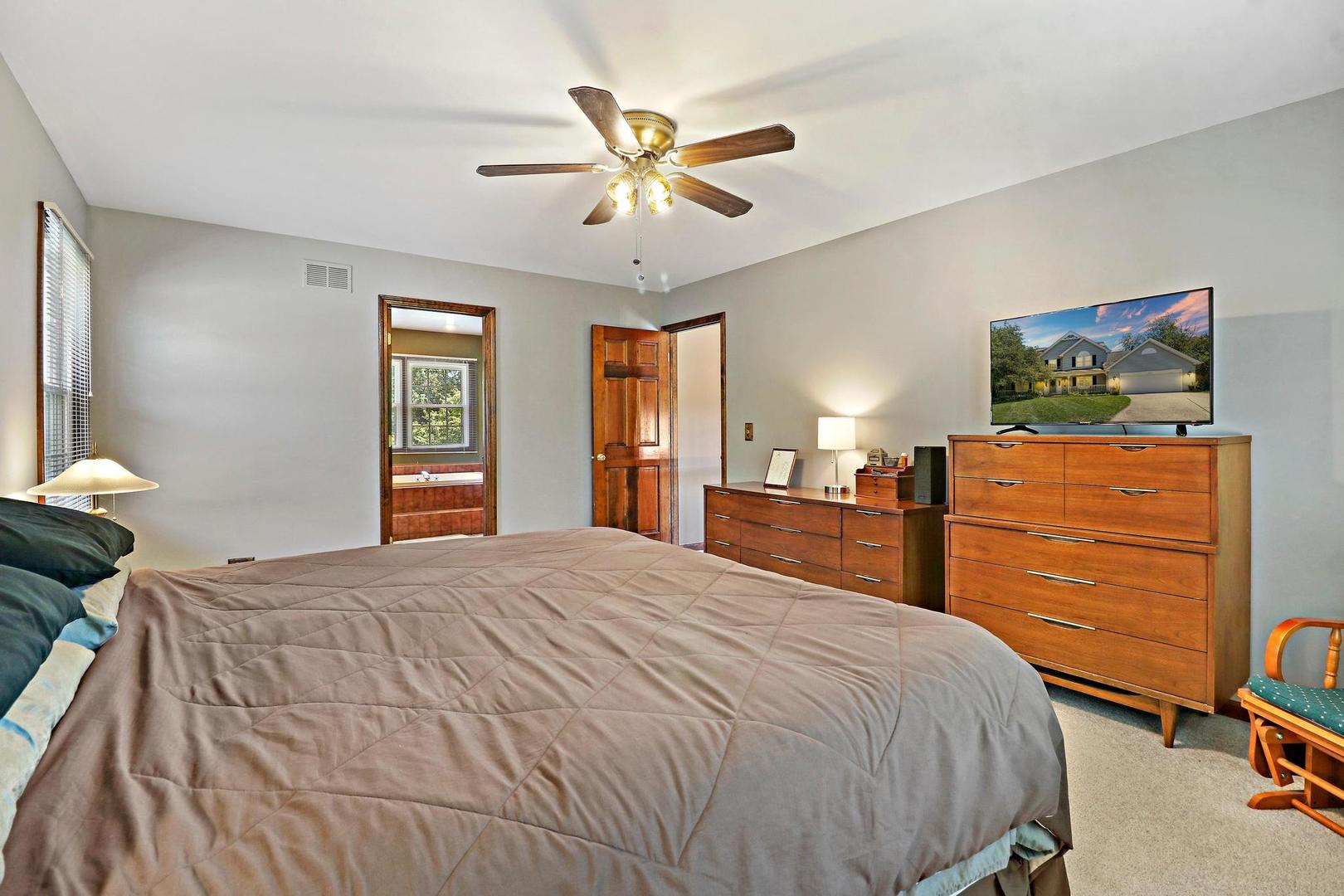 1321 Prairie Drive Algonquin, IL 60102 - Photo 15 of 27