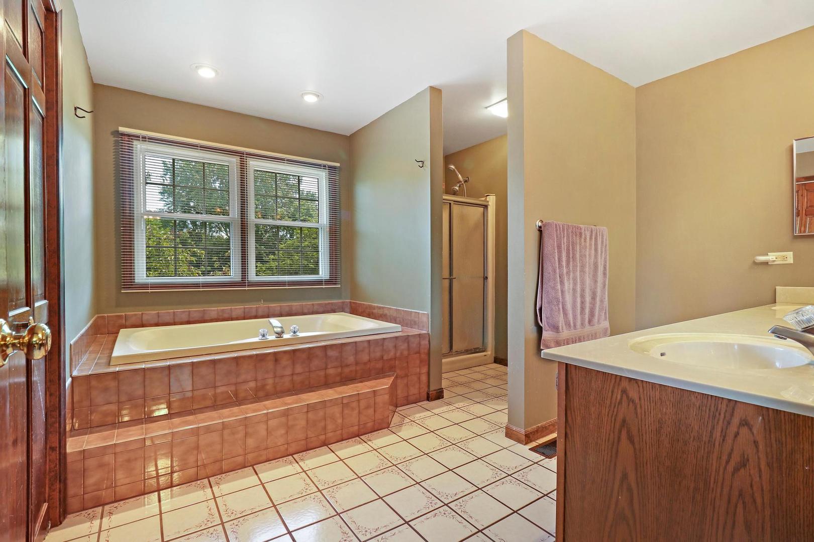 1321 Prairie Drive Algonquin, IL 60102 - Photo 16 of 27