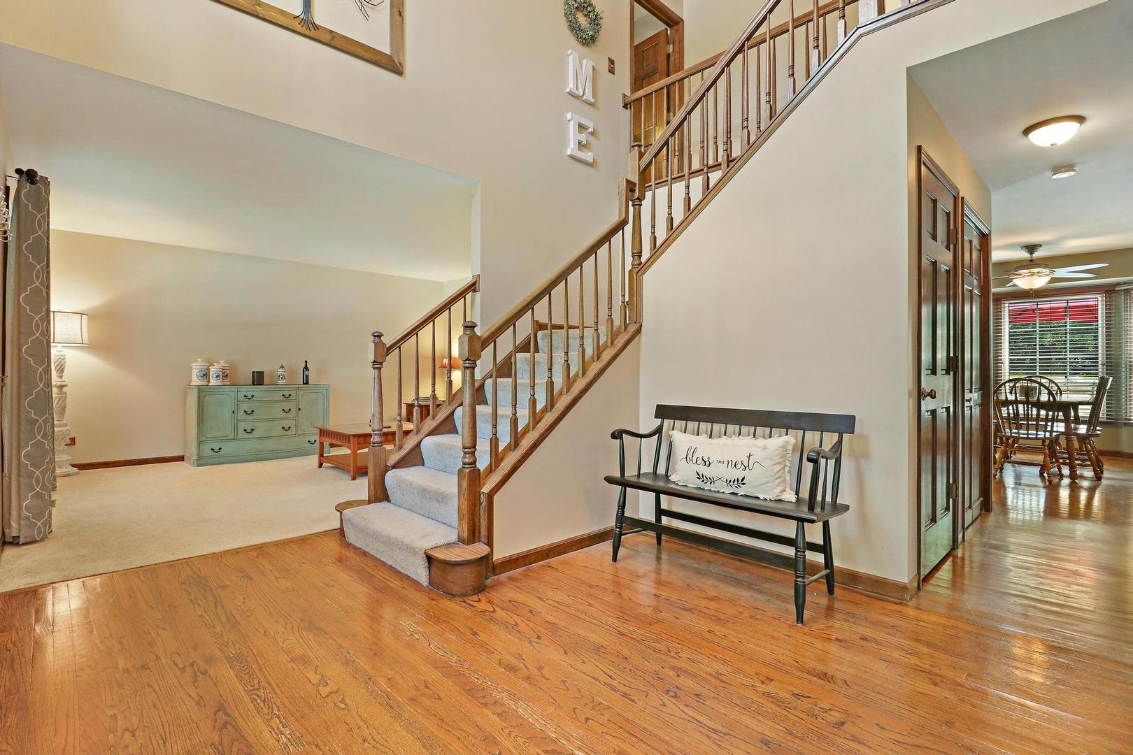 1321 Prairie Drive Algonquin, IL 60102 - Photo 2 of 27