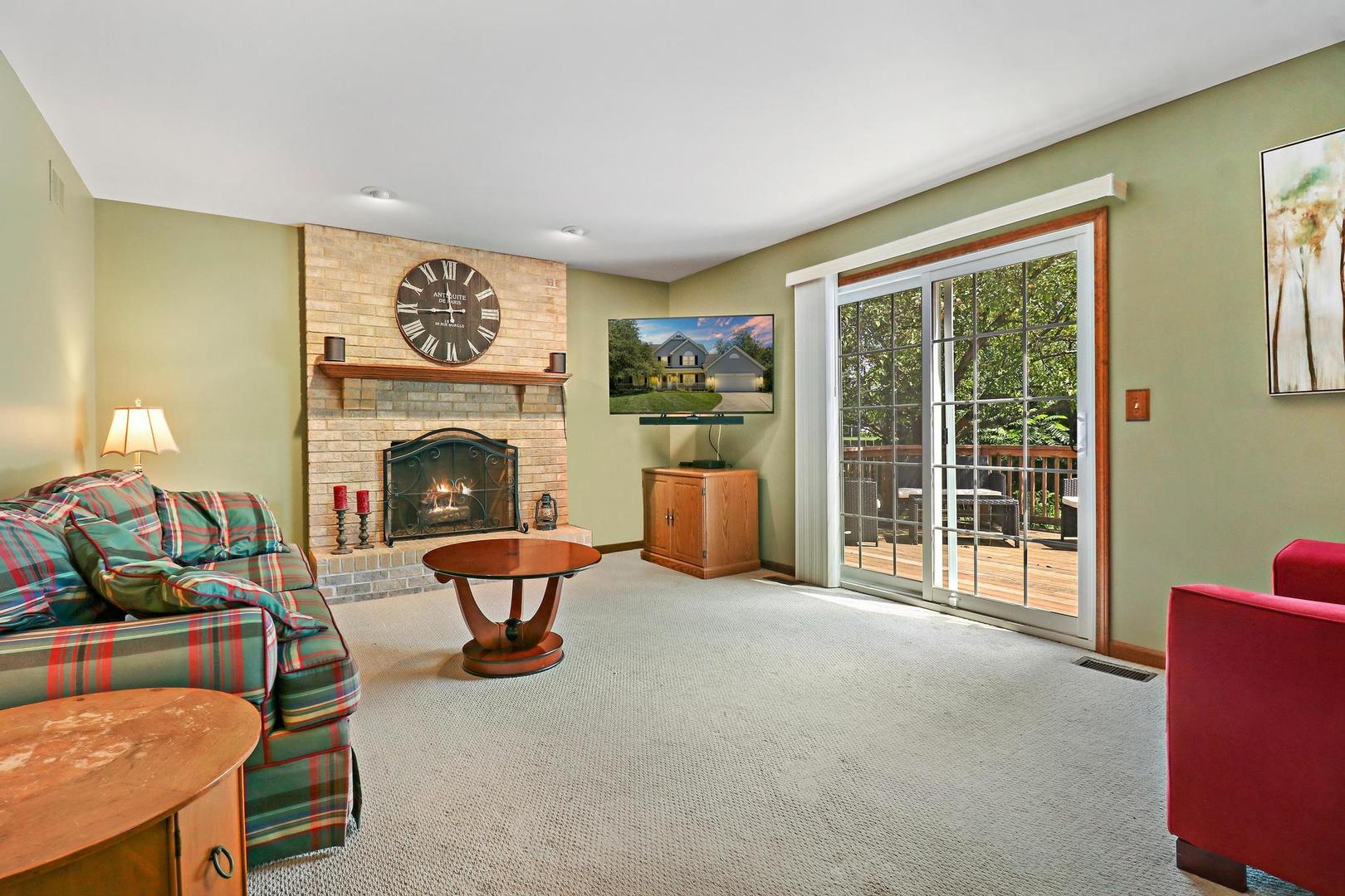 1321 Prairie Drive Algonquin, IL 60102 - Photo 7 of 27