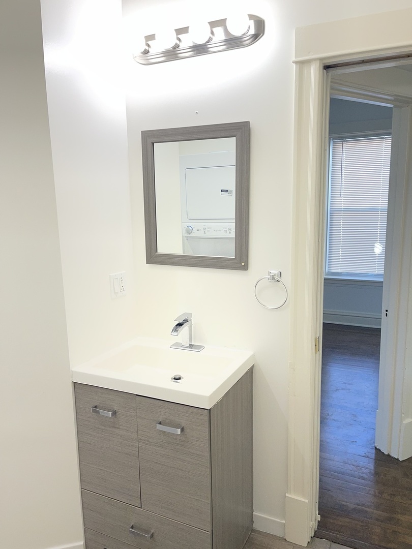 3707 West Augusta Boulevard, Unit 1R Chicago, IL 60651 - Photo 13 of 15