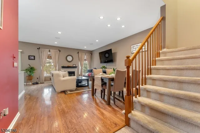 $565,000 | 18 La Costa Drive, Annandale, NJ 08801